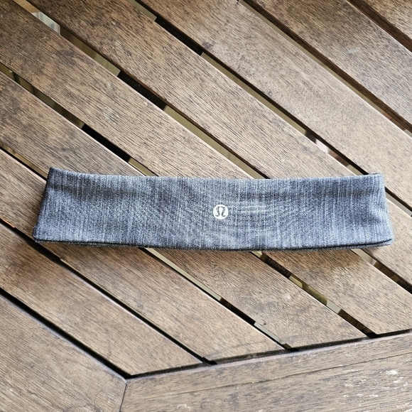 lululemon athletica Accessories - Lululemon athletica gray running sweatband headband